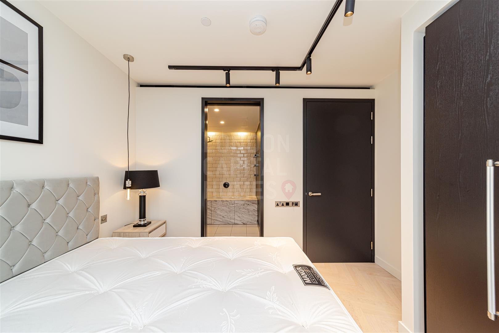 19 Sun Street, London
